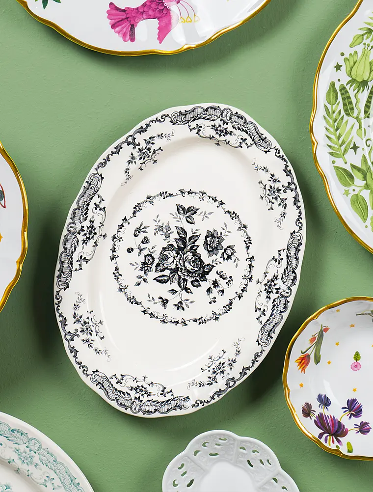 Плоское блюдо Rose Black, 30,5 см от Bitossi Home