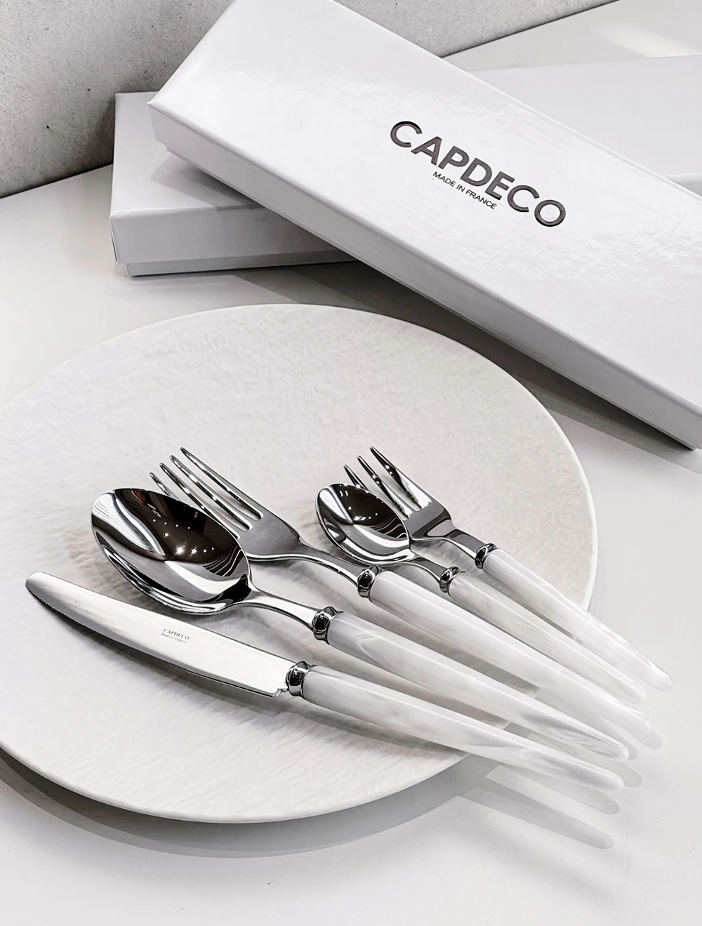 Набор столовых приборов Tang на 6 персон, 24 пр.