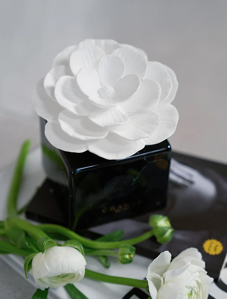 Ароматический диффузор Marble Black Camelia, 200 мл от Chando