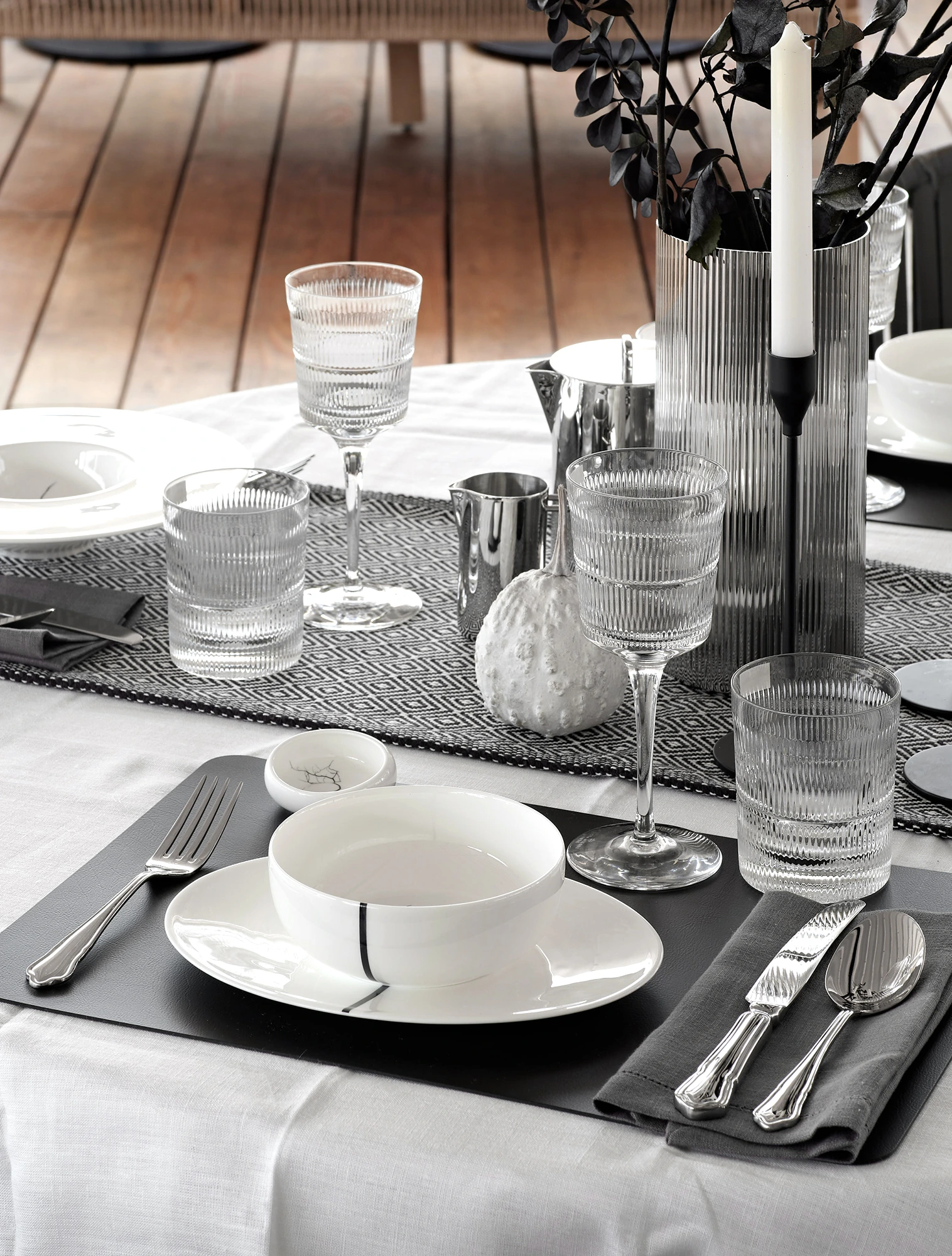 Плоское блюдо Black Forest, 24 см