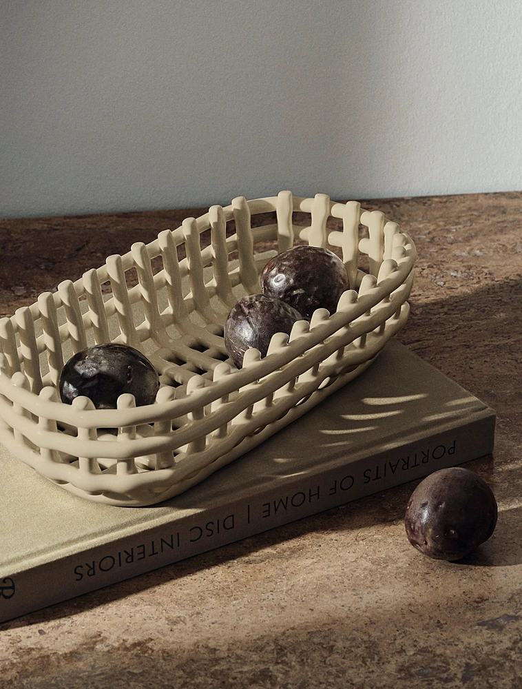 Ваза для фруктов Ceramic, 30 см от Ferm Living