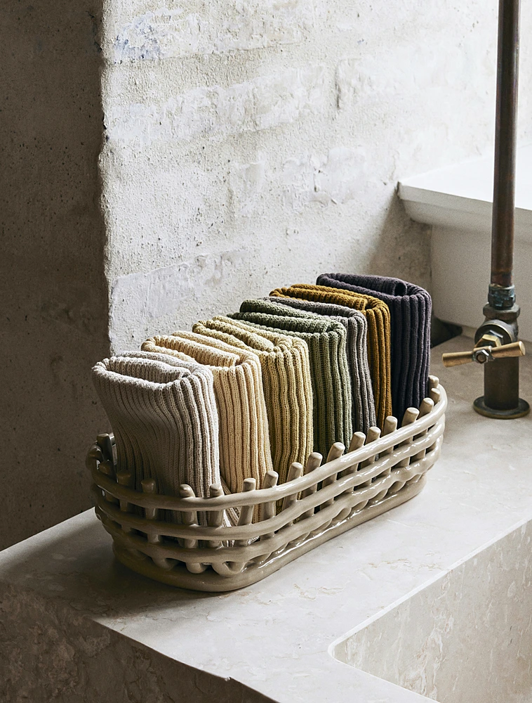 Ваза для фруктов Ceramic, 30 см от Ferm Living