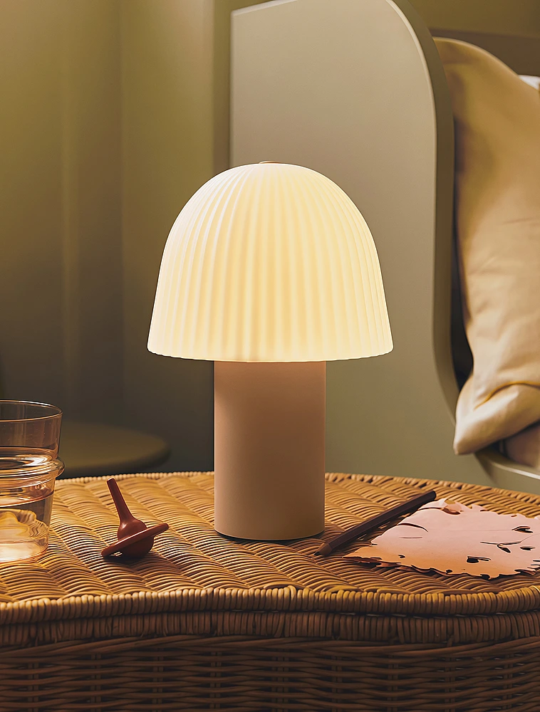 Настольная лампа Frill, 22 см от Ferm Living