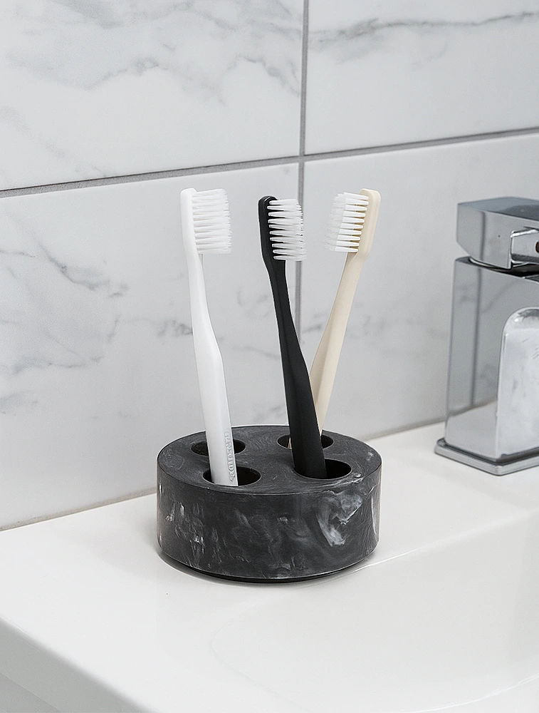 Держатель для зубных щеток Mist, 10 см от Ferm Living