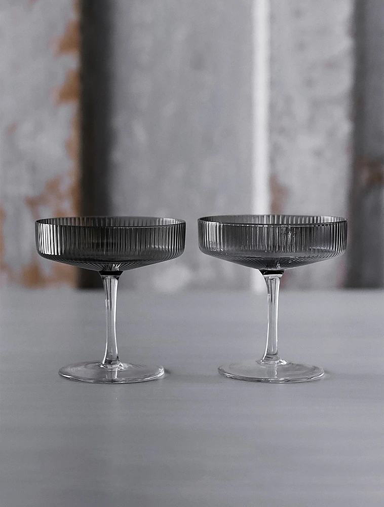 Набор из 2 бокалов для шампанского и мартини Ripple, 150 мл от Ferm Living
