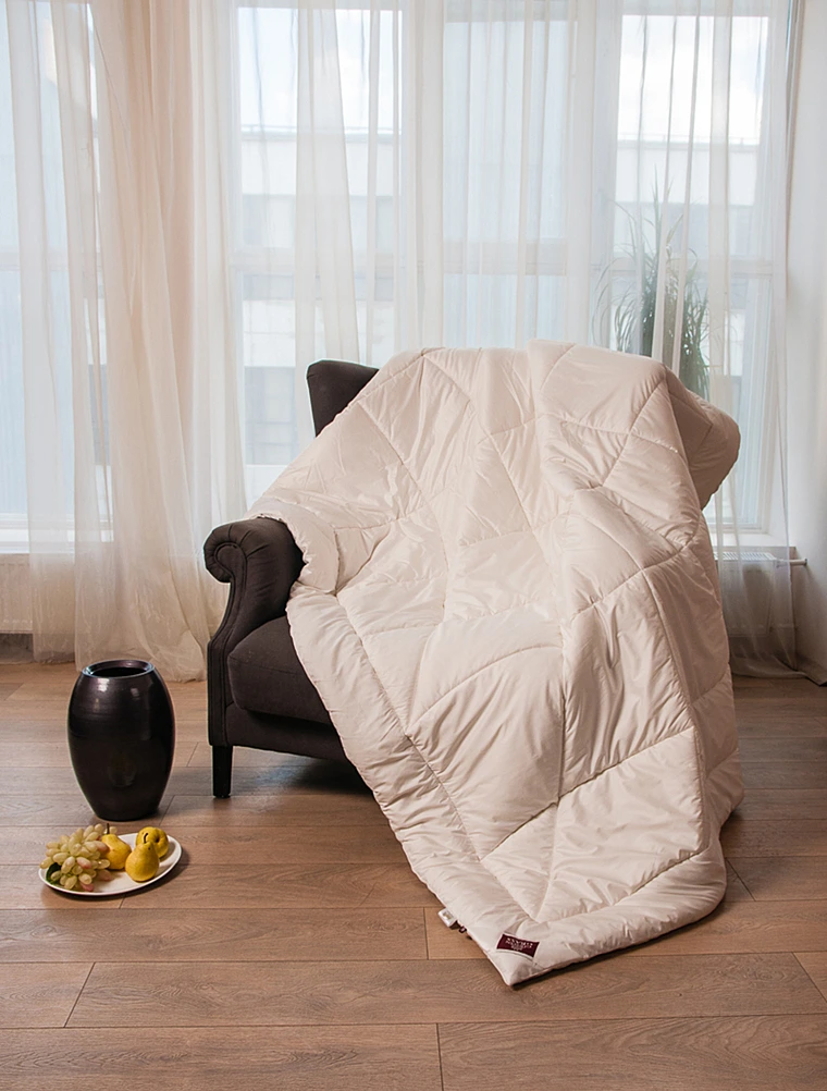 Теплое одеяло Cashmere Wool Grass, 150x200 см от German Grass