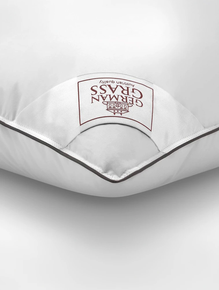 Подушка мягкая Gray Familie Down, 50х70 см от German Grass