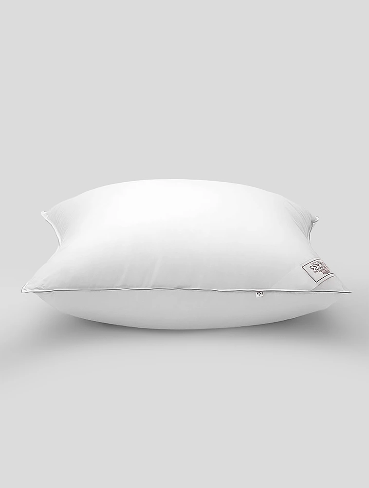 Подушка средней жесткости Gray Familie Down, 70х70 см от German Grass