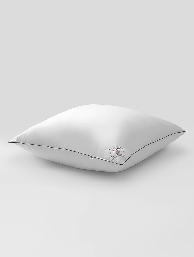 Подушка средней жесткости Gray Familie Down, 70х70 см от German Grass