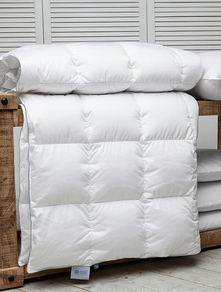 Всесезонное одеяло Gray Familie Down, 155x200 см от German Grass