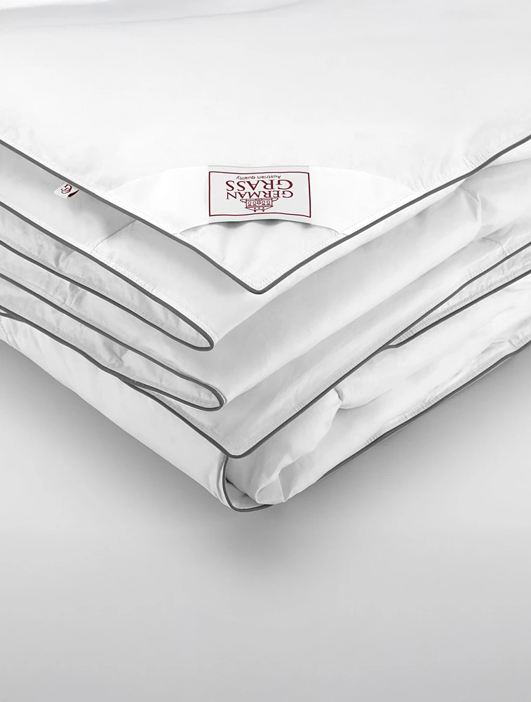 Всесезонное одеяло Gray Familie Down, 200x220 см от German Grass