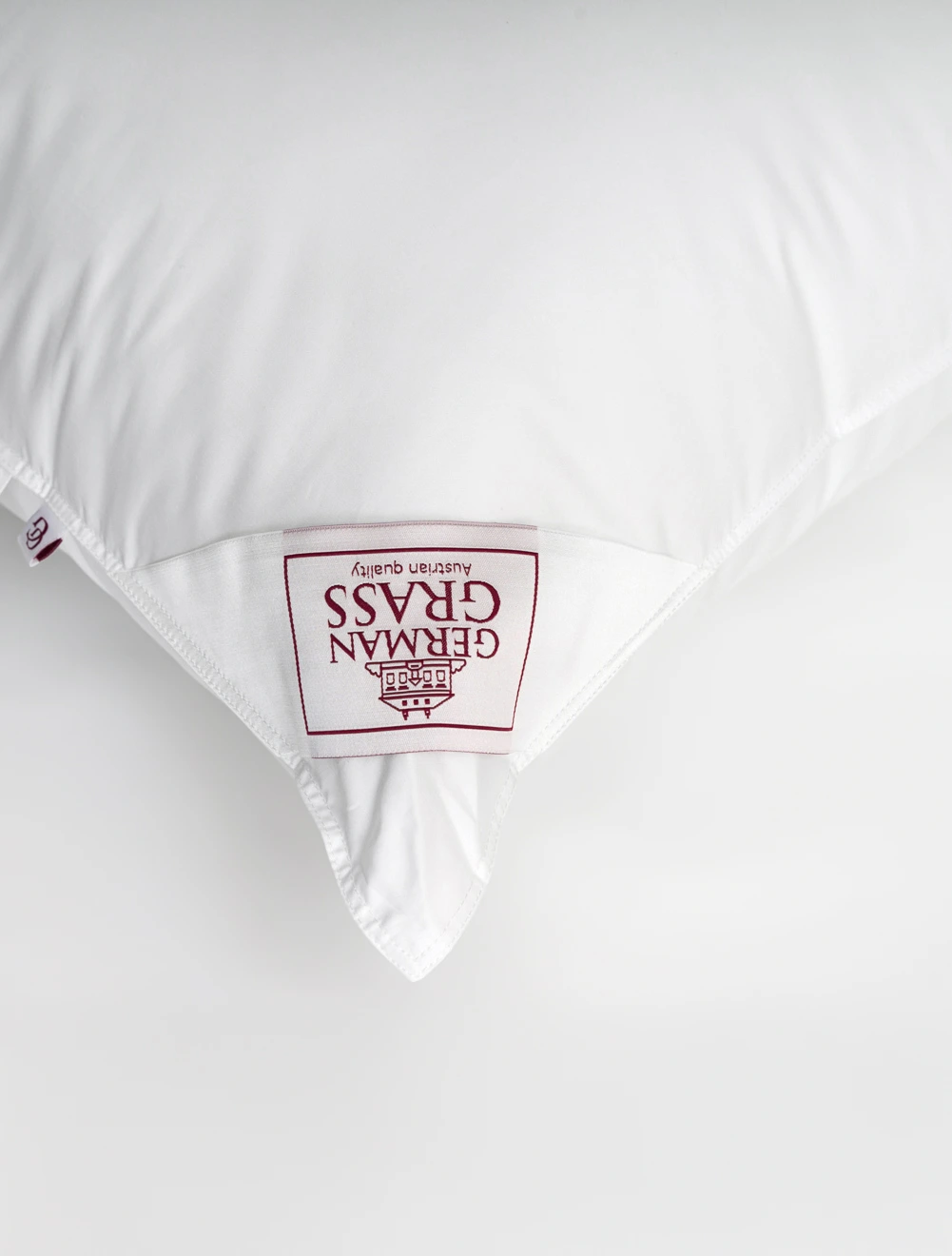 Подушка средней жесткости Non-allergenic Premium Grass, 70х70 см