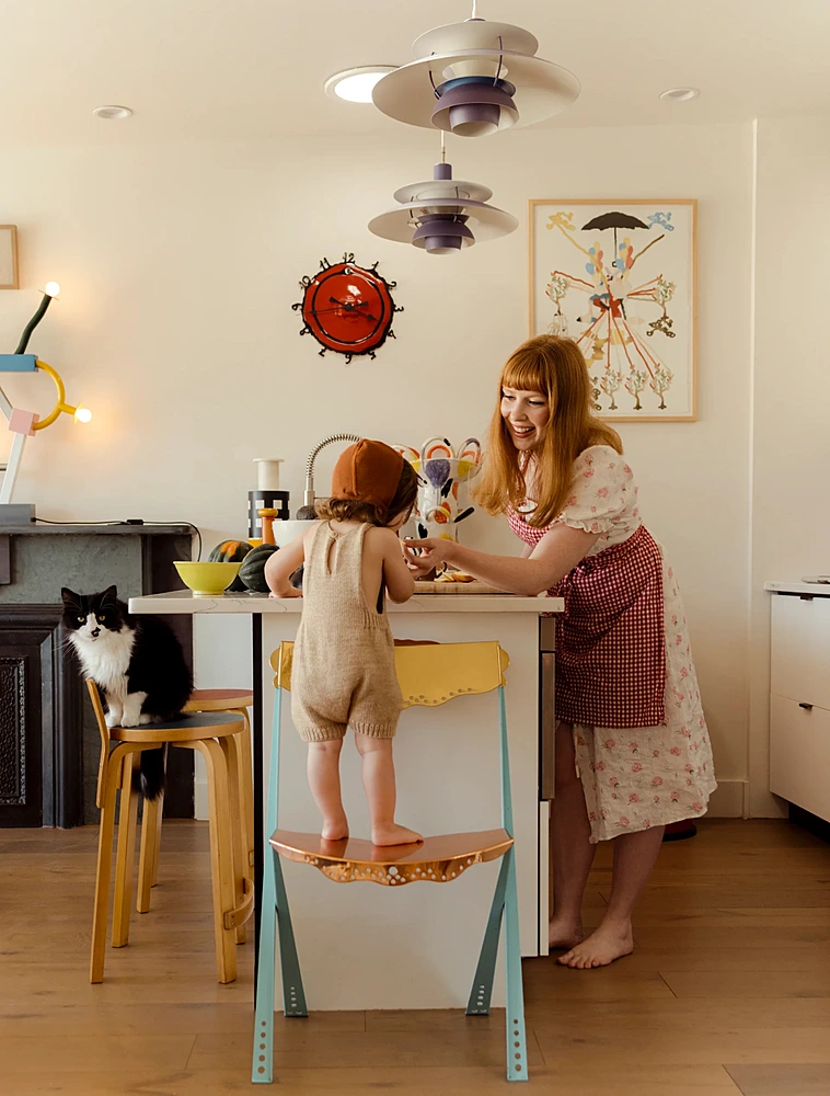 Книга Inspiring Family Homes, 24x30 см от Gestalten