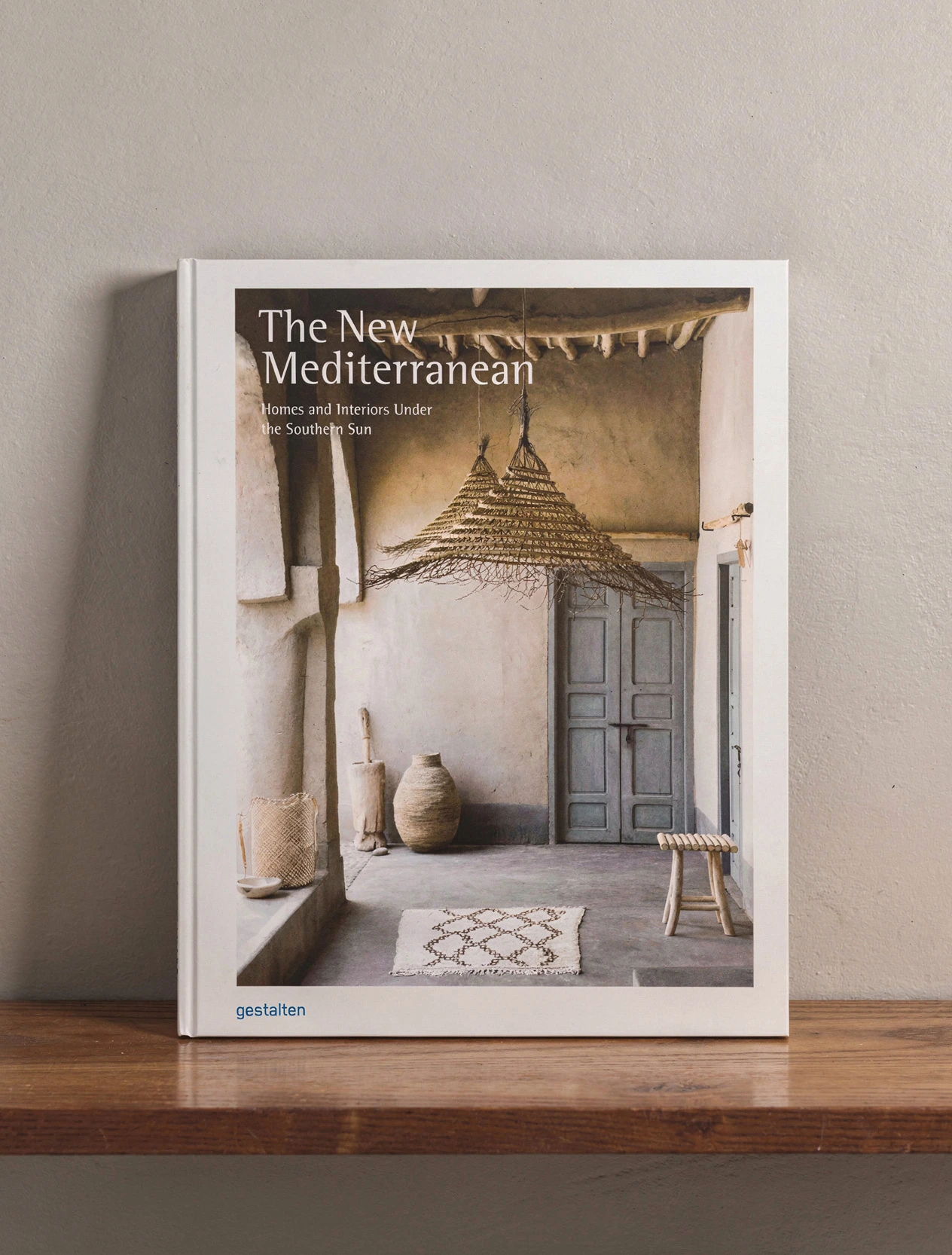 Книга The New Mediterranean, 23x29 см