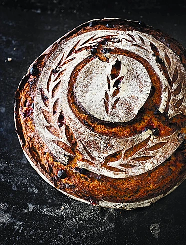 Книга Sourdough for All, 18x24 см