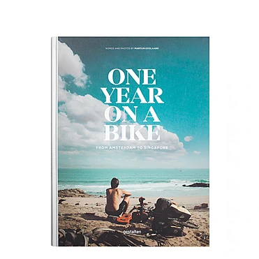 Книга One Year on a Bike, 24x32 см