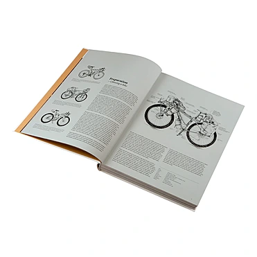 Книга Two Years on a Bike, 24x32 см