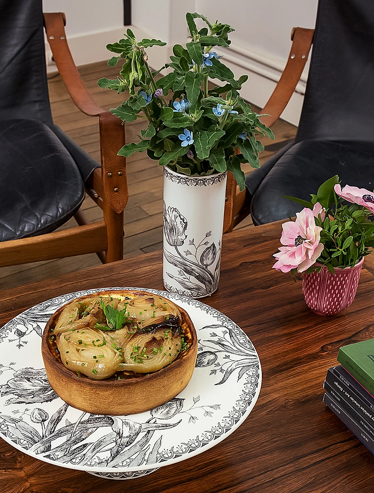 Ваза Tulipes Noires, 20 см от Gien