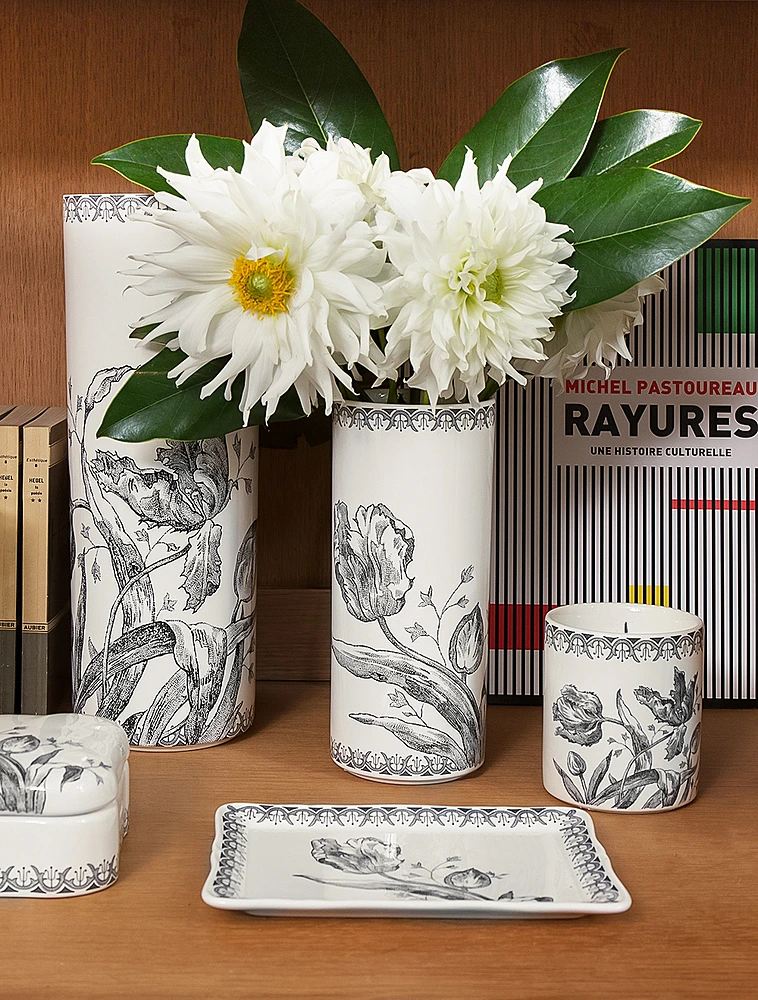 Ароматическая свеча Tulipes Noires, 9,5 см от Gien