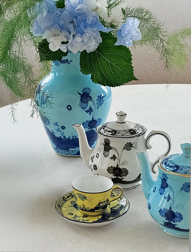 Ваза Oriente Italiano, 25 см от Ginori 1735