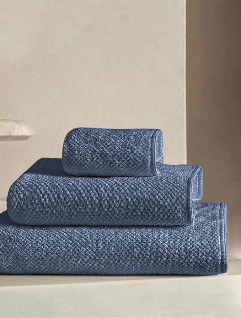 Полотенце Bee Waffle Cobalt, 70x140 см от Graccioza