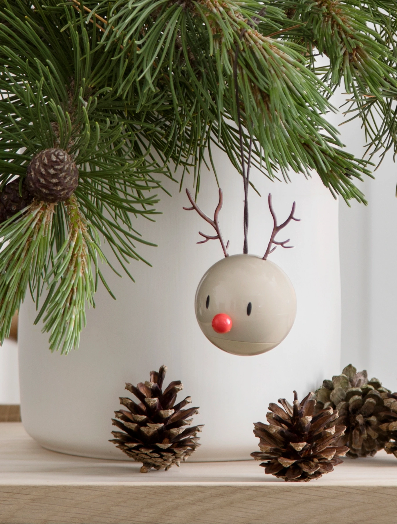 Набор из 2 ёлочных игрушек Reindeer Bumble, 8 см