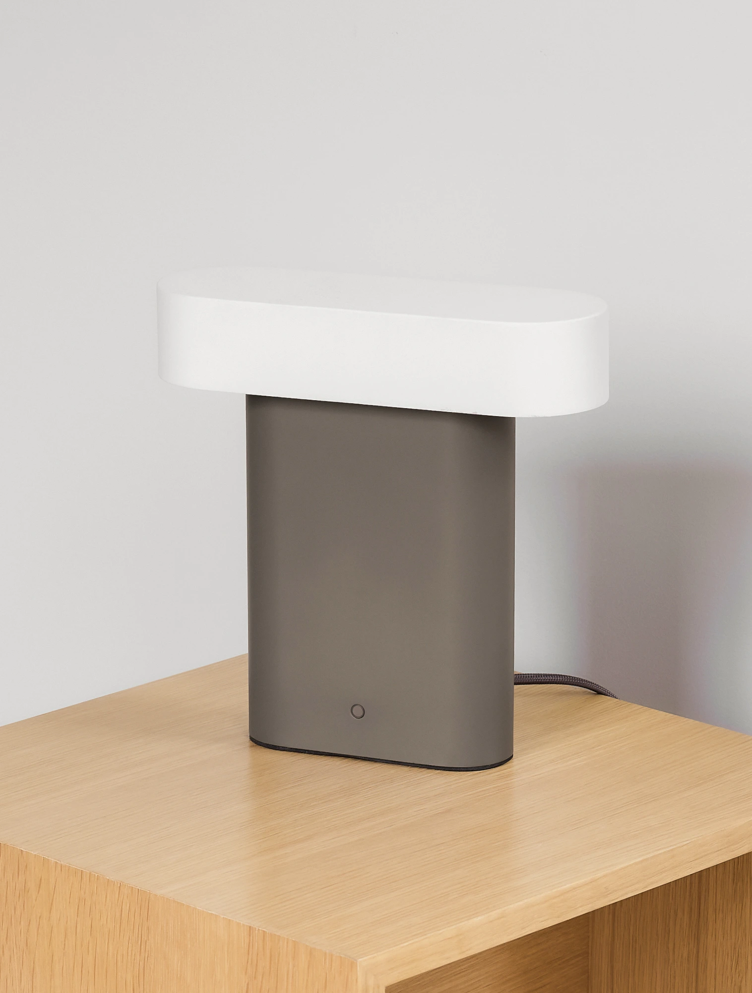 Настольная лампа Sleek, 25 см