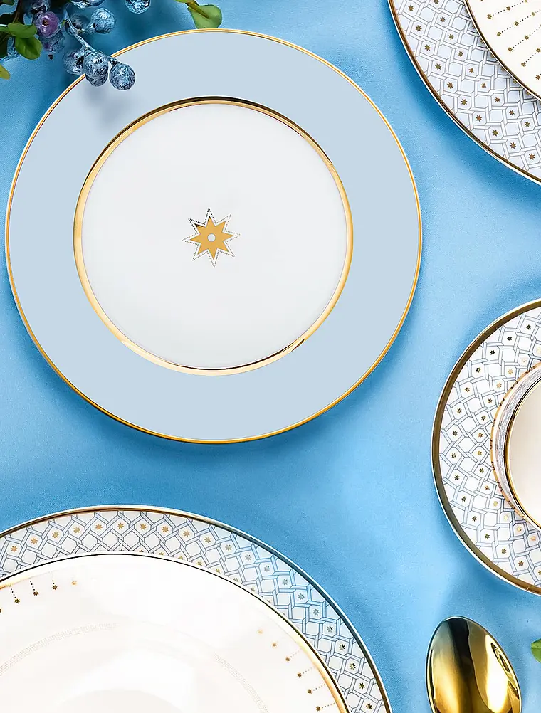 Закусочная тарелка Азур, 20 см от Императорский фарфоровый завод