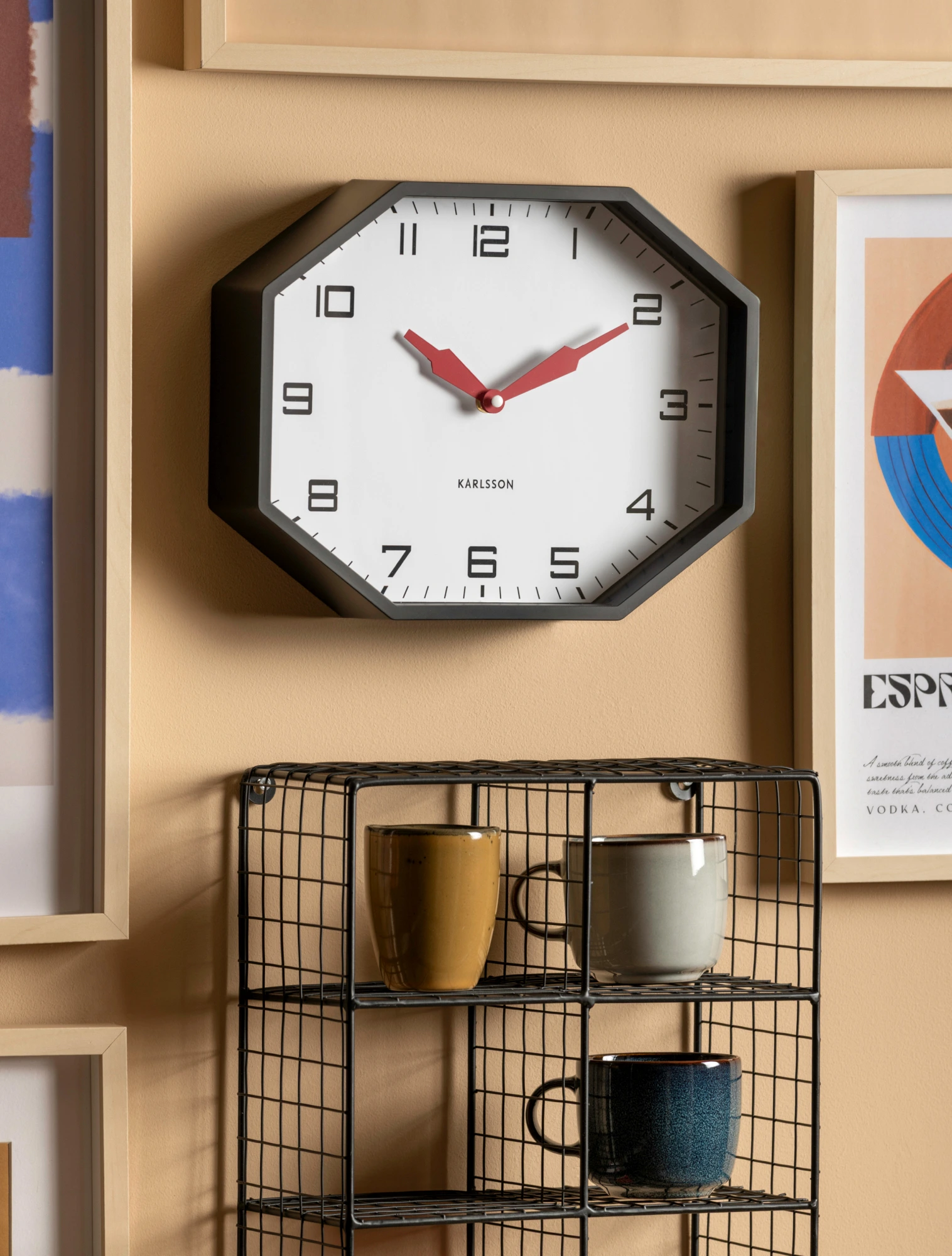 Настенные часы Modern Factory Octagon, 32х26 см