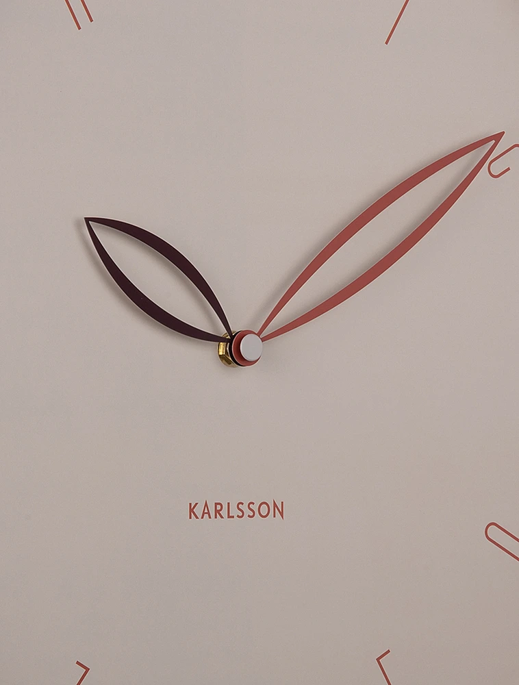 Настенные часы Petals, 40 см от Karlsson