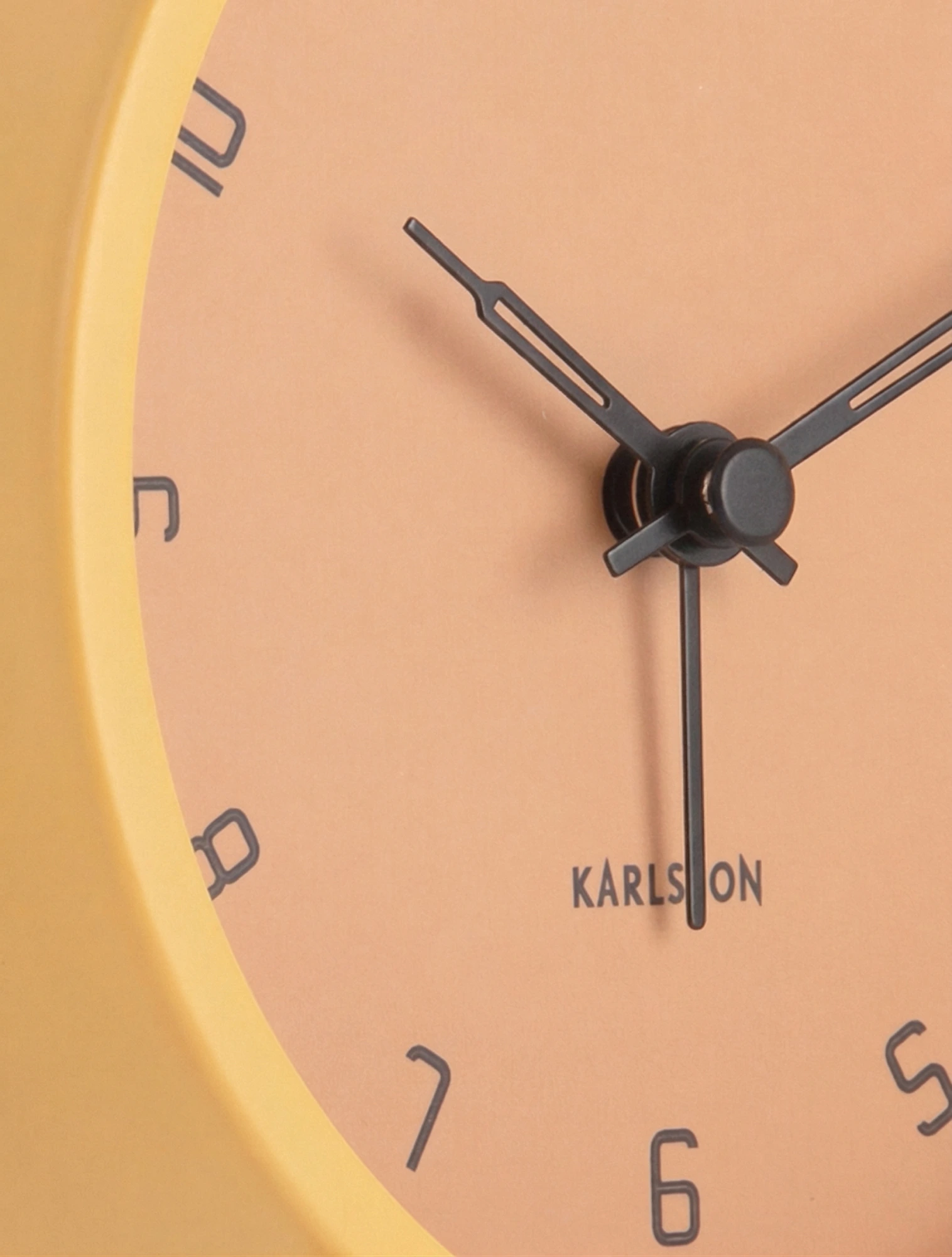 Настольные часы-будильник Stark