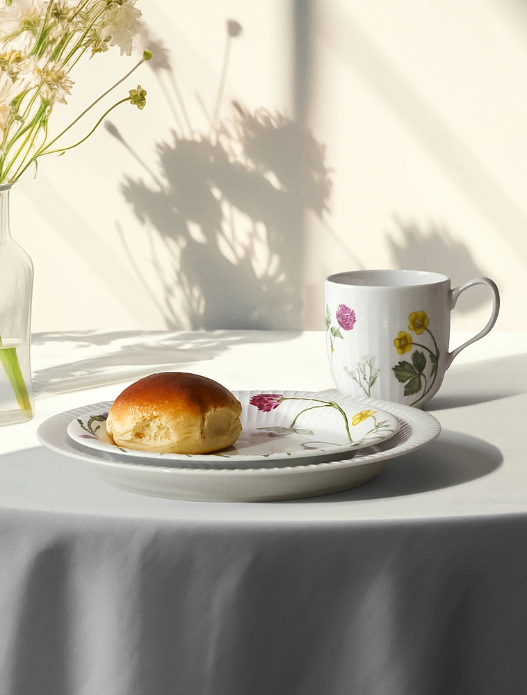 Закусочная тарелка Hammershoi Summer, 22 см от Kähler