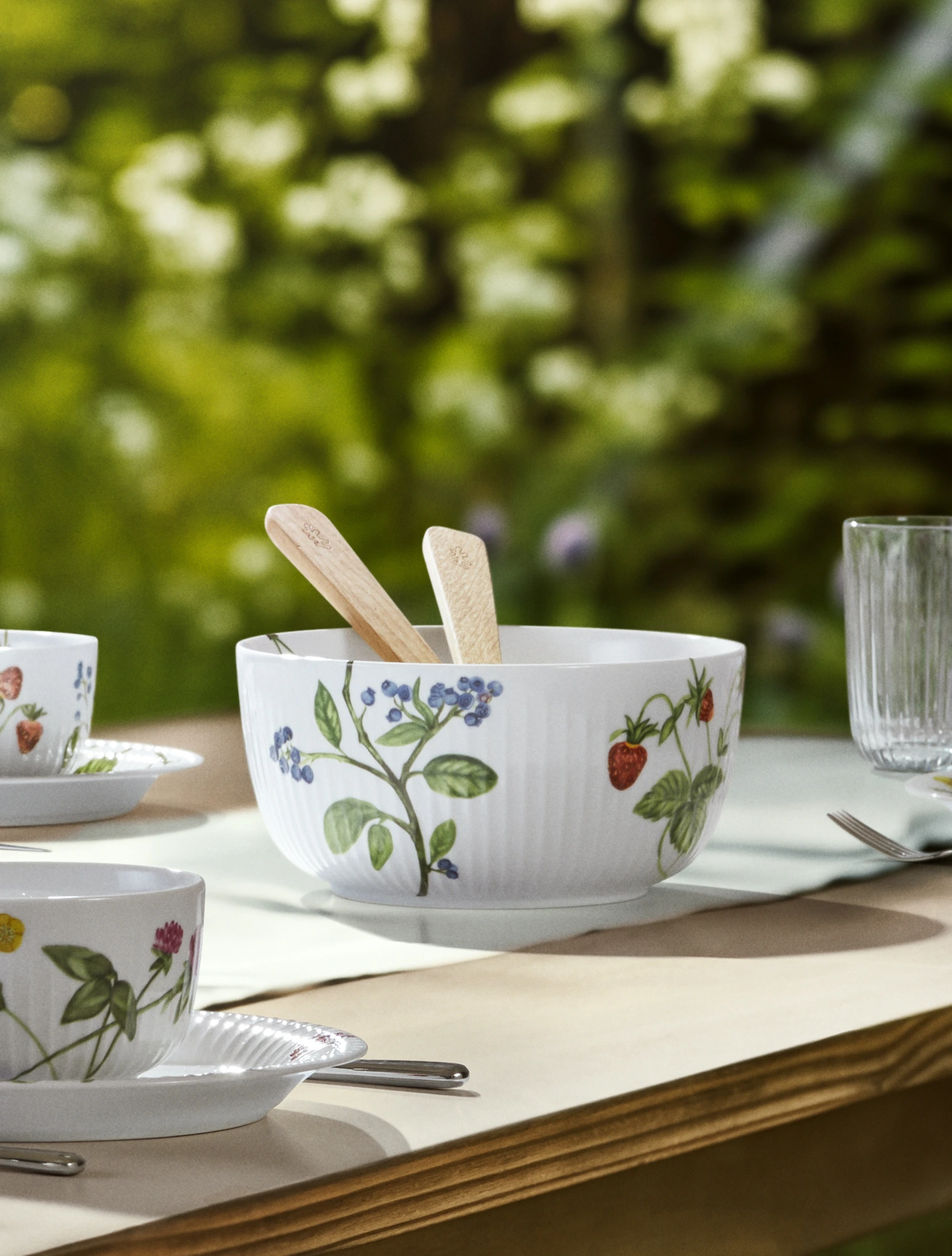 Сервировочный салатник Hammershoi Summer, 21 см