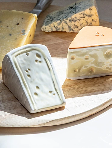 Набор из солонки и перечницы Cheese