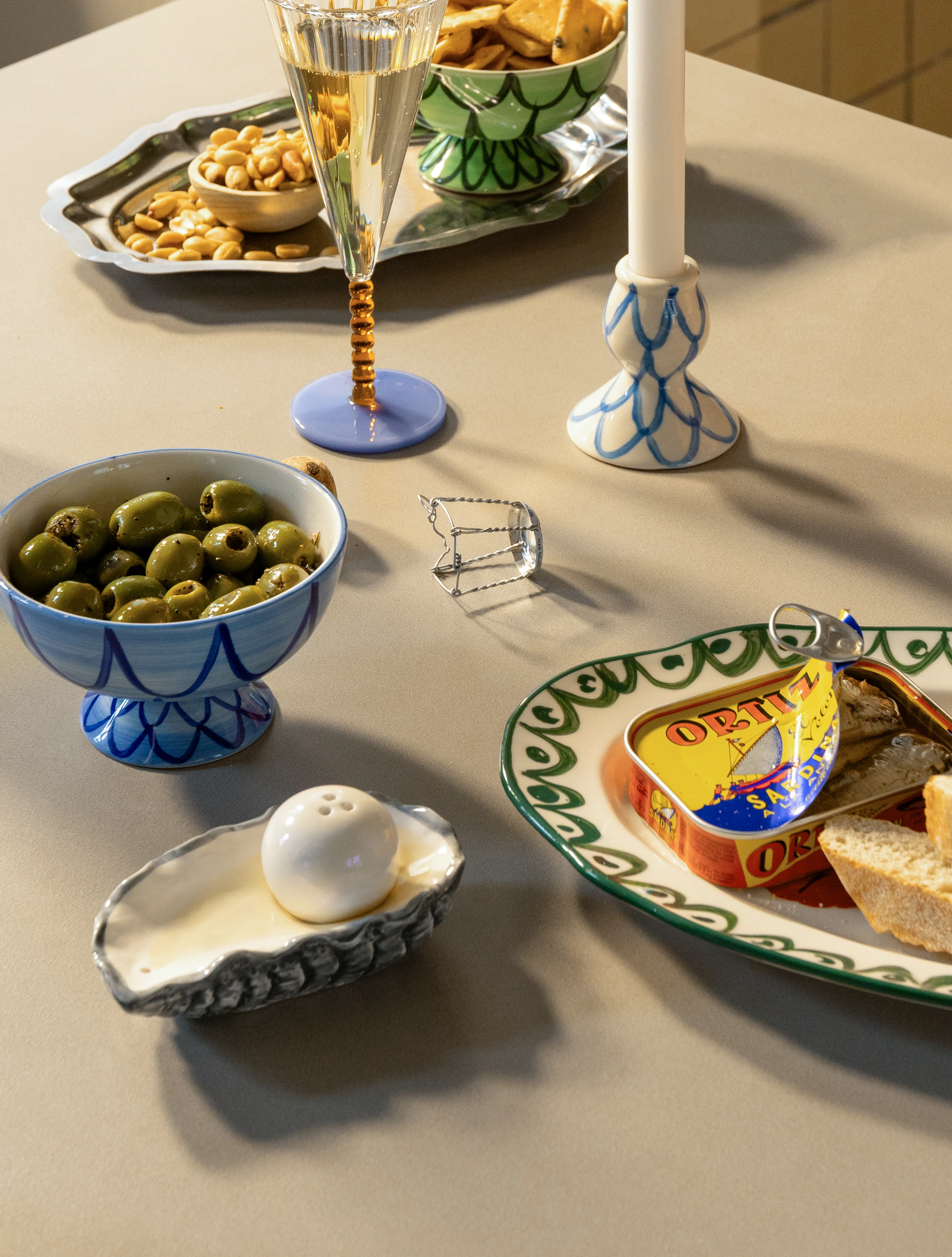 Набор из солонки и перечницы Oyster