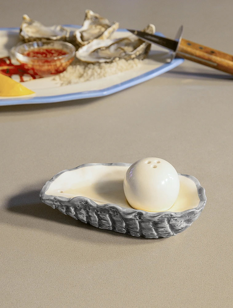 Набор из солонки и перечницы Oyster от &Klevering