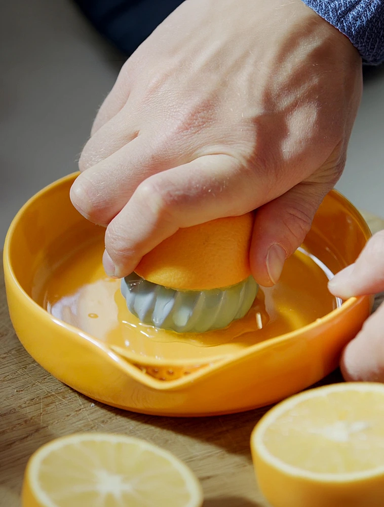 Пресс для цитрусовых Pudding, 5 см от &Klevering