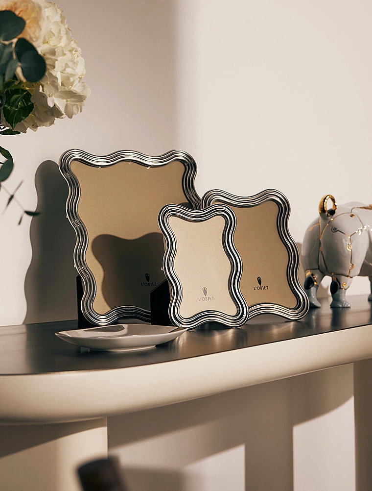 Фоторамка Ripple, 13x18 см от L'Objet