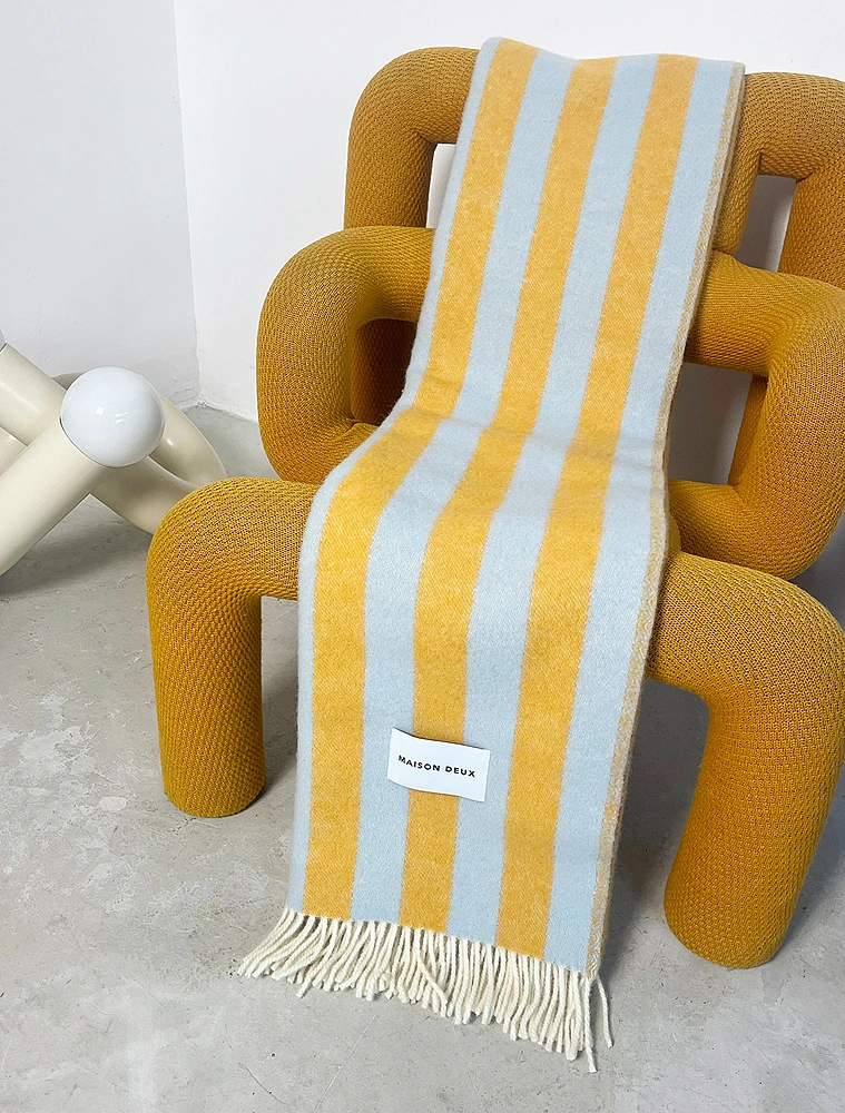 Плед Candy Wrap, 130х200 см от Maison Deux