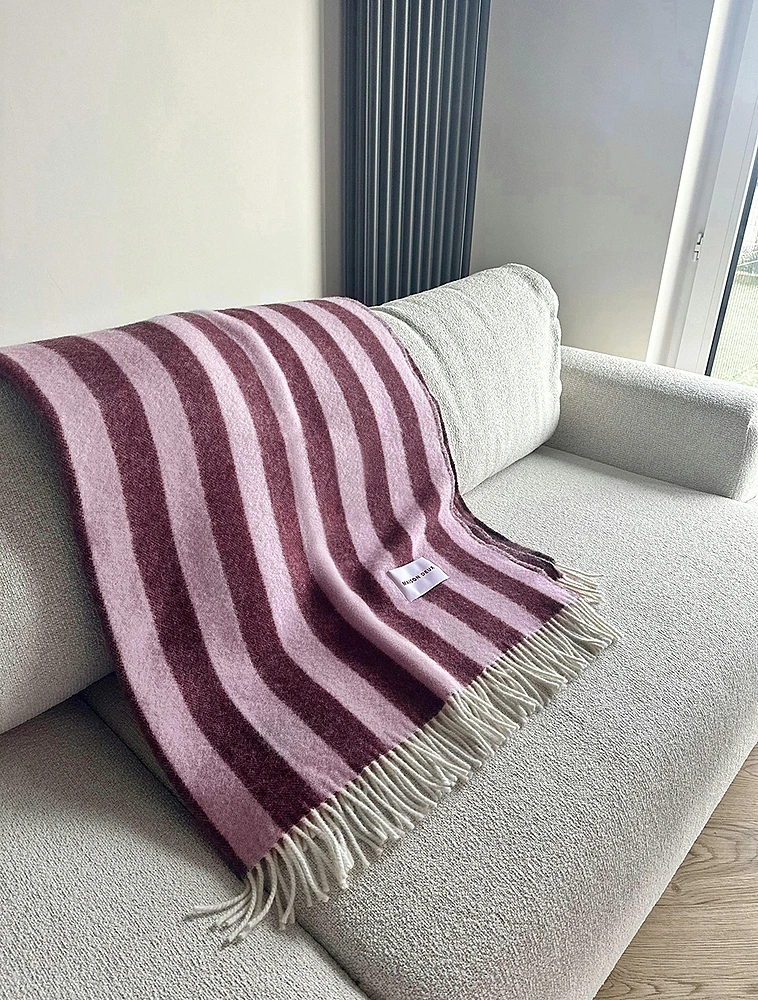 Плед Candy Wrap, 130х200 см от Maison Deux