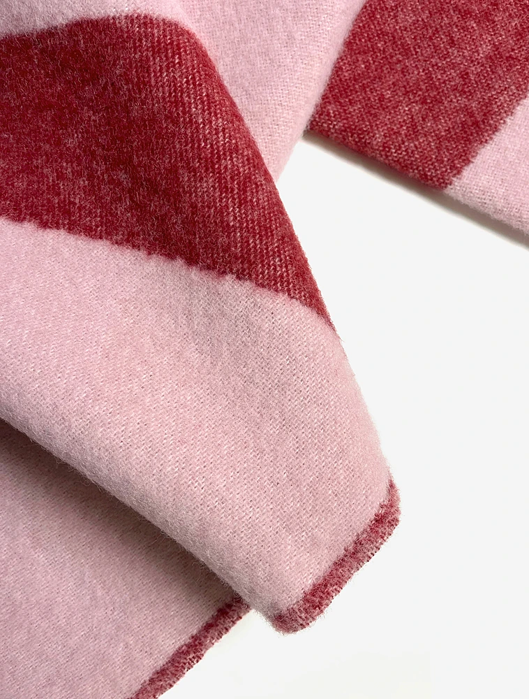 Плед Swirl, 130х200 см от Maison Deux