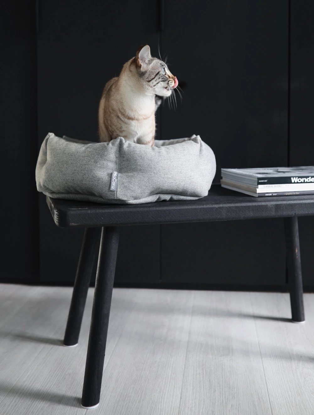 Лежанка для кошек Calma, 45 см