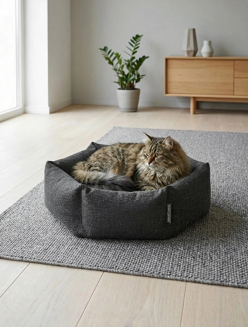 Лежанка для кошек Calma, 45 см