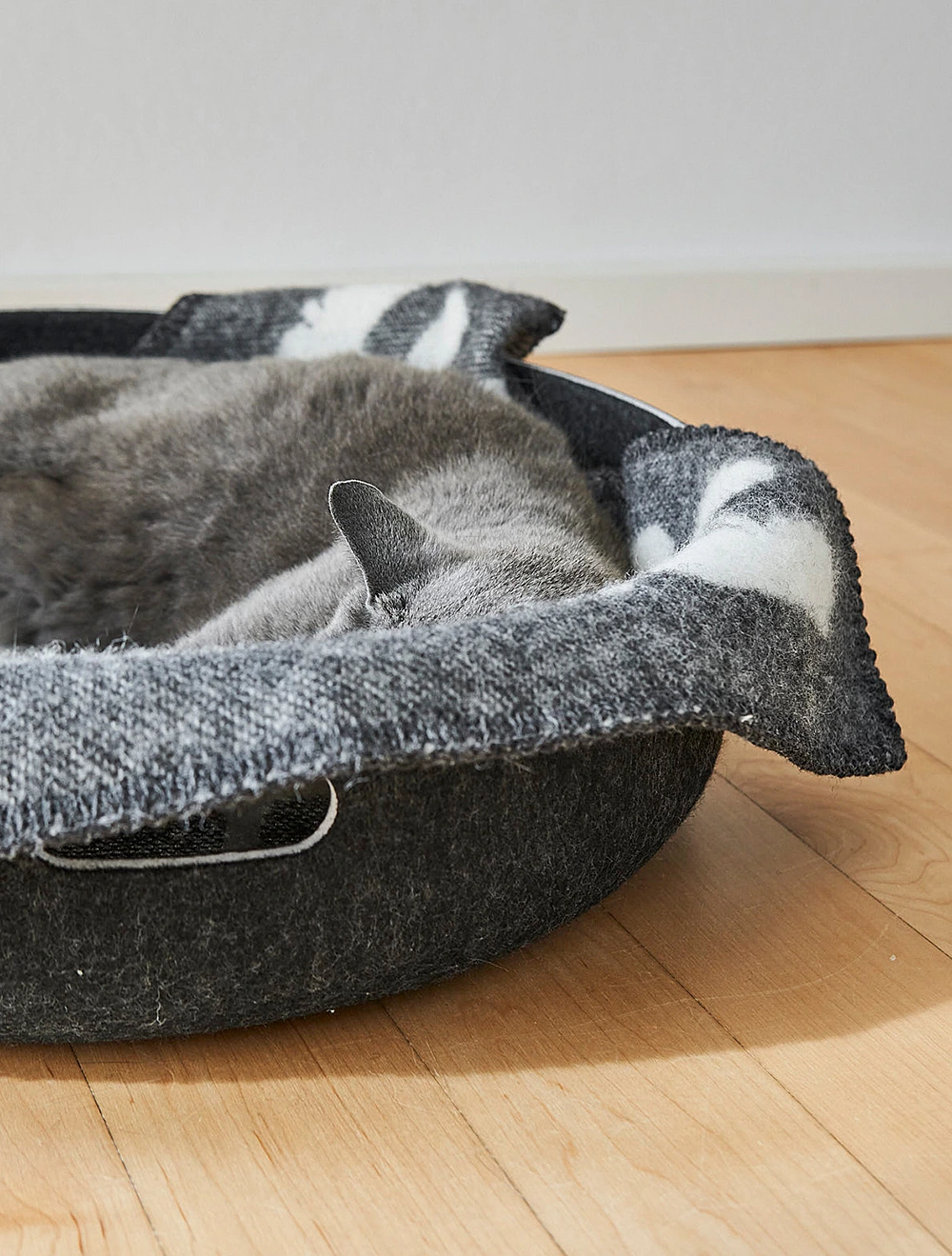 Лежанка для кошек Cesto, 46 см