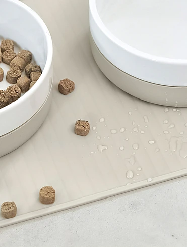 Коврик под миски для животных Pasto, 50х28 см