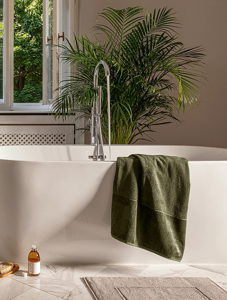 Полотенце Bamboo Luxe Olive, 80x150 см от Möve