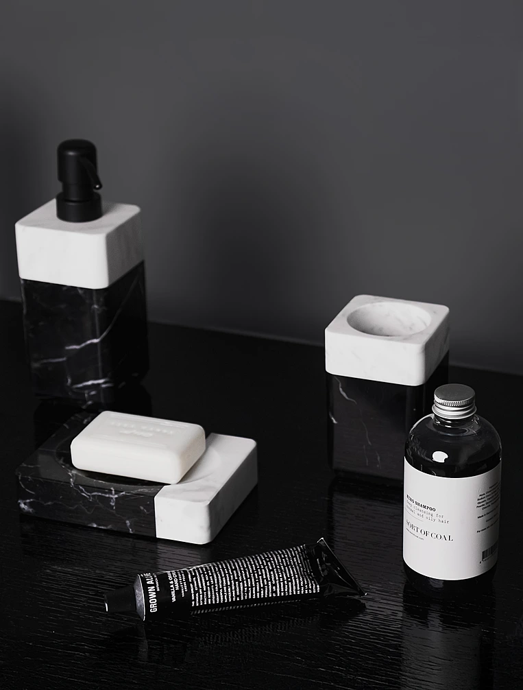 Стакан для зубных щёток Black & White, 11 см от Möve