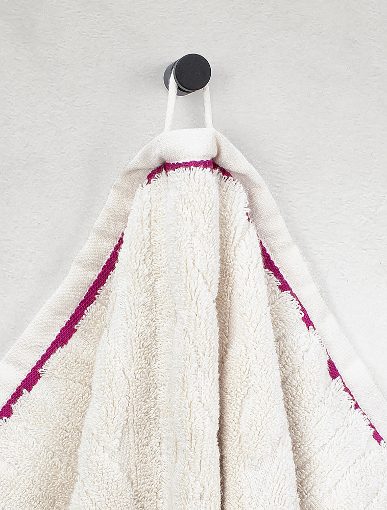 Полотенце Cosy Knits Berry, 50x100 см от Möve