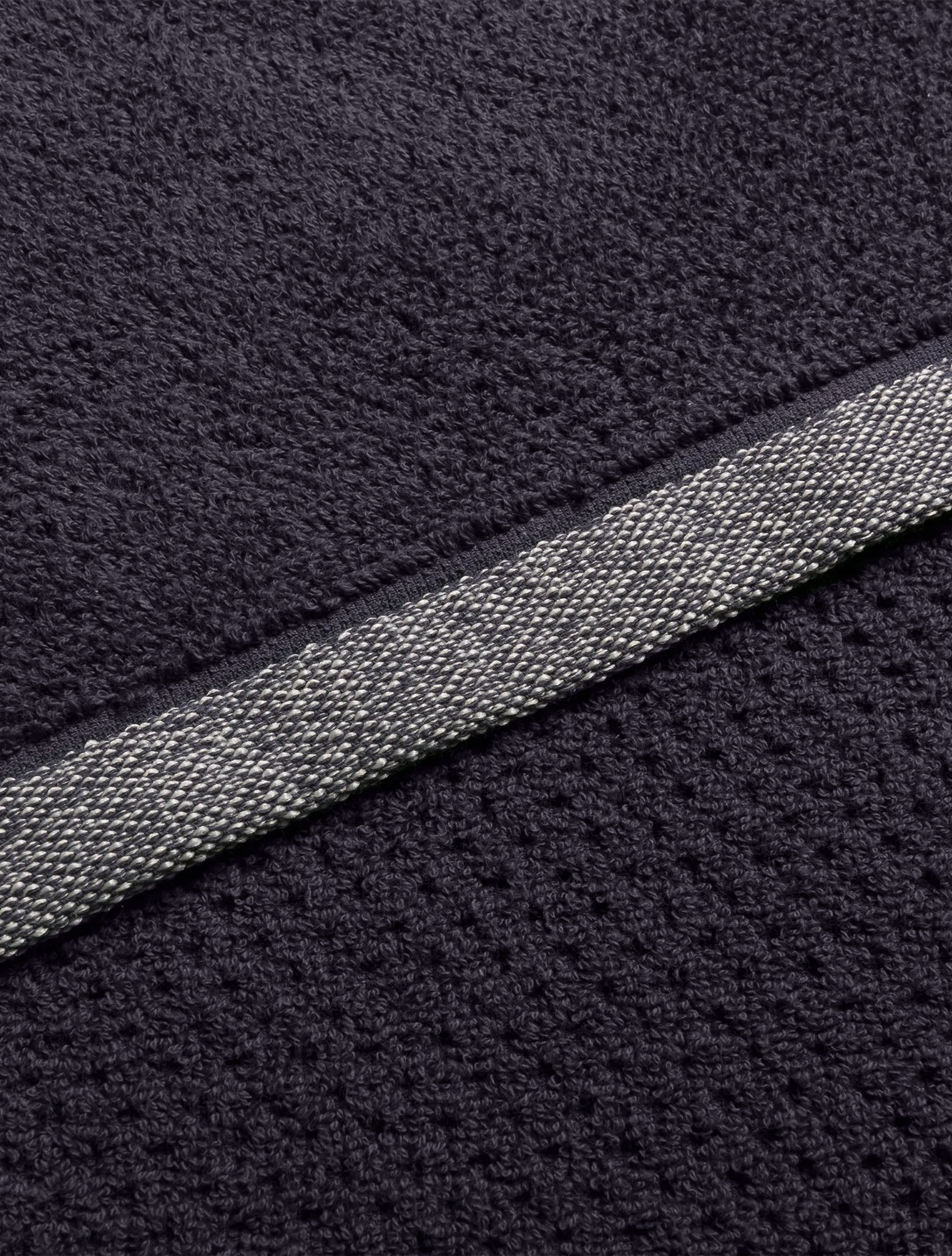 Полотенце New Heritage Dark Grey, 67x140 см от Möve