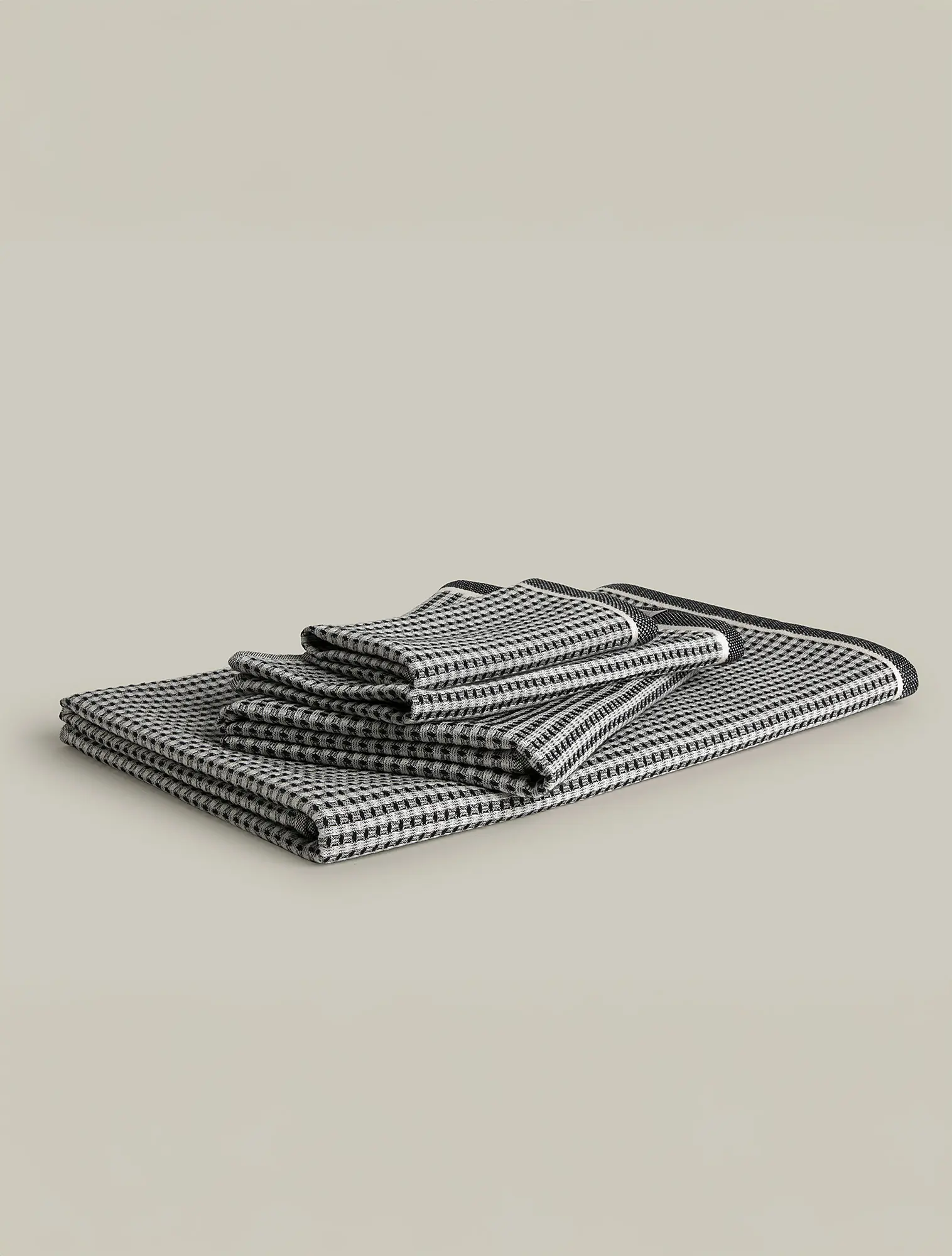 Полотенце New Heritage Black/Nature, 75х160 см